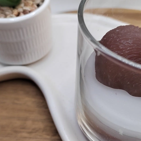 Videovorschau der handgegossenen Frühlings-Hase-Kerze im Glas